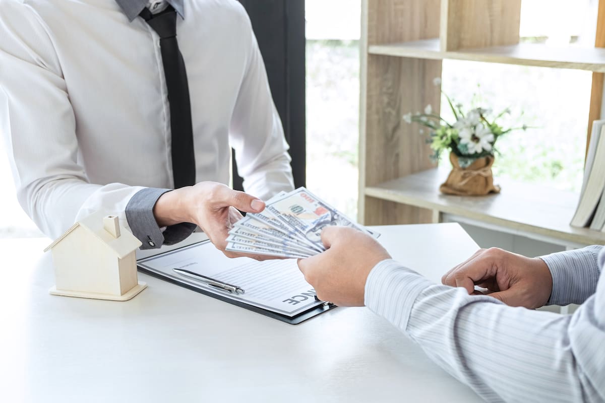 Una tasa de interés más baja en un crédito hipotecario implica que el préstamo sea más barato de pagar