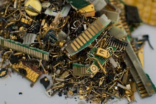 Una técnica para recuperar el oro de la basura electrónica podría ayudar a convertir CO2 en material orgánico