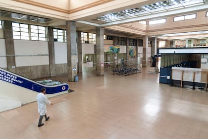 Una tensa calma en el hospital escuela de la Universidad de Buenos Aires