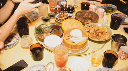 Una típica mesa de la cantina Tony Wu