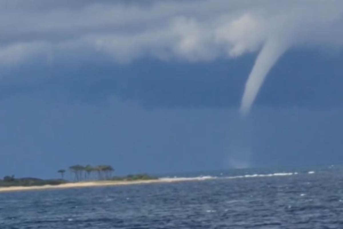 Una tromba marina se detectó en Uruguay (Captura Twitter)
