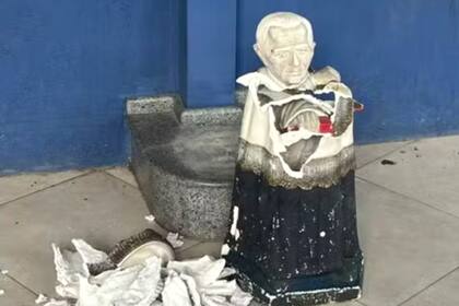 Una turista argentina de 71 años fue arrestada en Brasil, acusada de haber dañado una estatua religiosa en la terminal de ómnibus de Crato, en el estado de Ceará