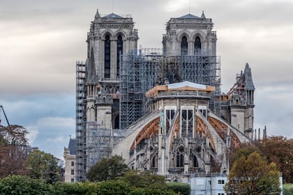 Una universidad estadounidense reconstruirá una parte de la catedral con técnicas medievales