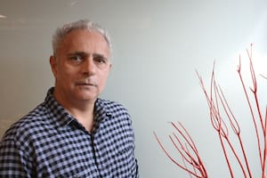 Una vejez breve, afilada e incómoda como el primer capítulo del nuevo libro de Hanif Kureishi