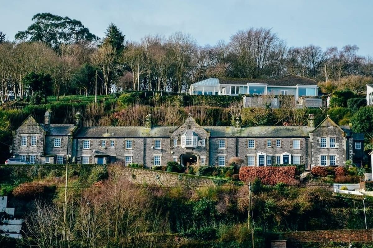 Una vez completada la restauración, estos pisos estarán disponibles para la población local a precios accesibles