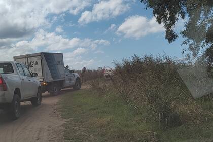 Una vez encontrado el cuerpo sin vida de Laporta, Policía Científica llegó al lugar para realizar los peritajes correspondientes