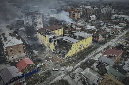 Una vista aérea de Bakhmut, el lugar de fuertes batallas con las tropas rusas en la región de Donetsk, Ucrania, el domingo 26 de marzo de 2023.