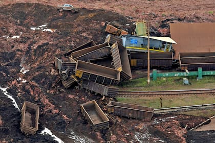 Una vista aérea de la destrucción en la mina explotada por Vale SA