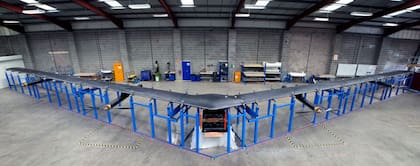 Una vista de Aquila, el drone que puede operar durante 90 días a 27 kilómetros de altura