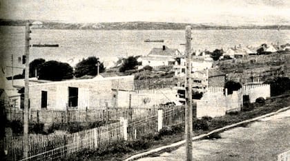 Una vista de la costa, en Puerto Argentino