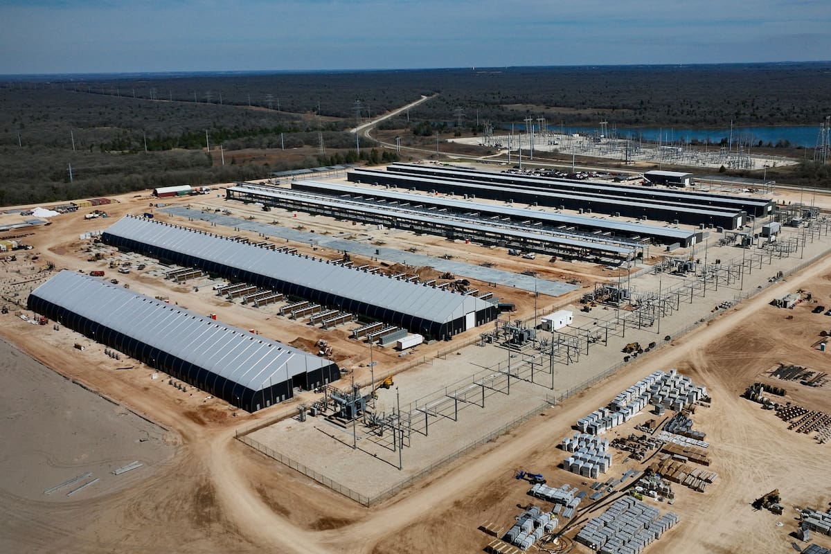 Una vista de la granja de bitcoins en Texas de Riot Platforms