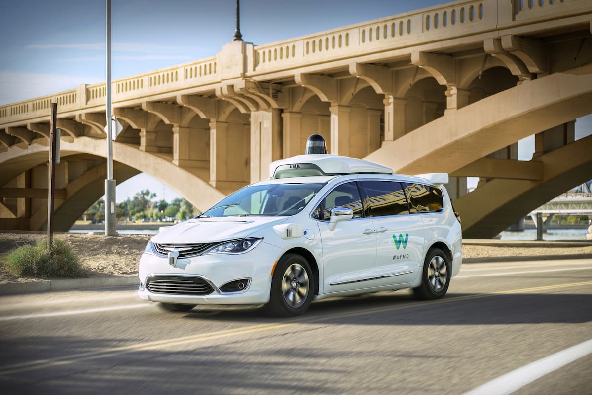 Una vista de la minivan de Waymo One, que circulará por zonas suburbanas de Phoenix