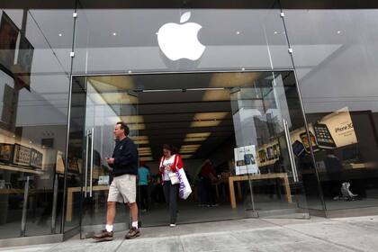 Una vista de la tienda de Apple en San Francisco, California