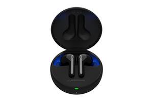 Una vista de los Tone Free, los auriculares tipo earbuds de LG que cuentan con el sistema autolimpiante con luz UVC