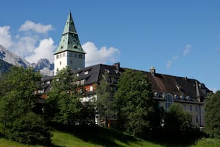 La dramática y cambiante historia del castillo bávaro que alberga la cumbre del G-7