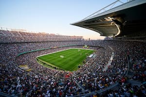 Barcelona no se olvida: los cánticos por el rosarino en un Camp Nou repleto
