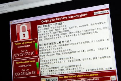 Una vista del cartel que solicita el rescate por los archivos encriptados por WannaCry, el ransomware que afectó a millones de computadoras en todo el mundo