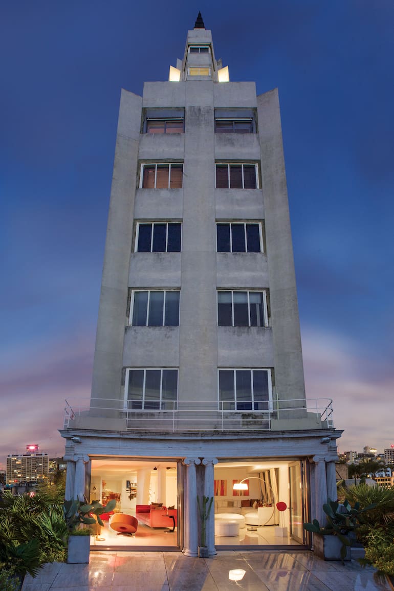 Una vista del departamento "en oferta" desde la terraza, piso 14 del Edificio Kavanagh.