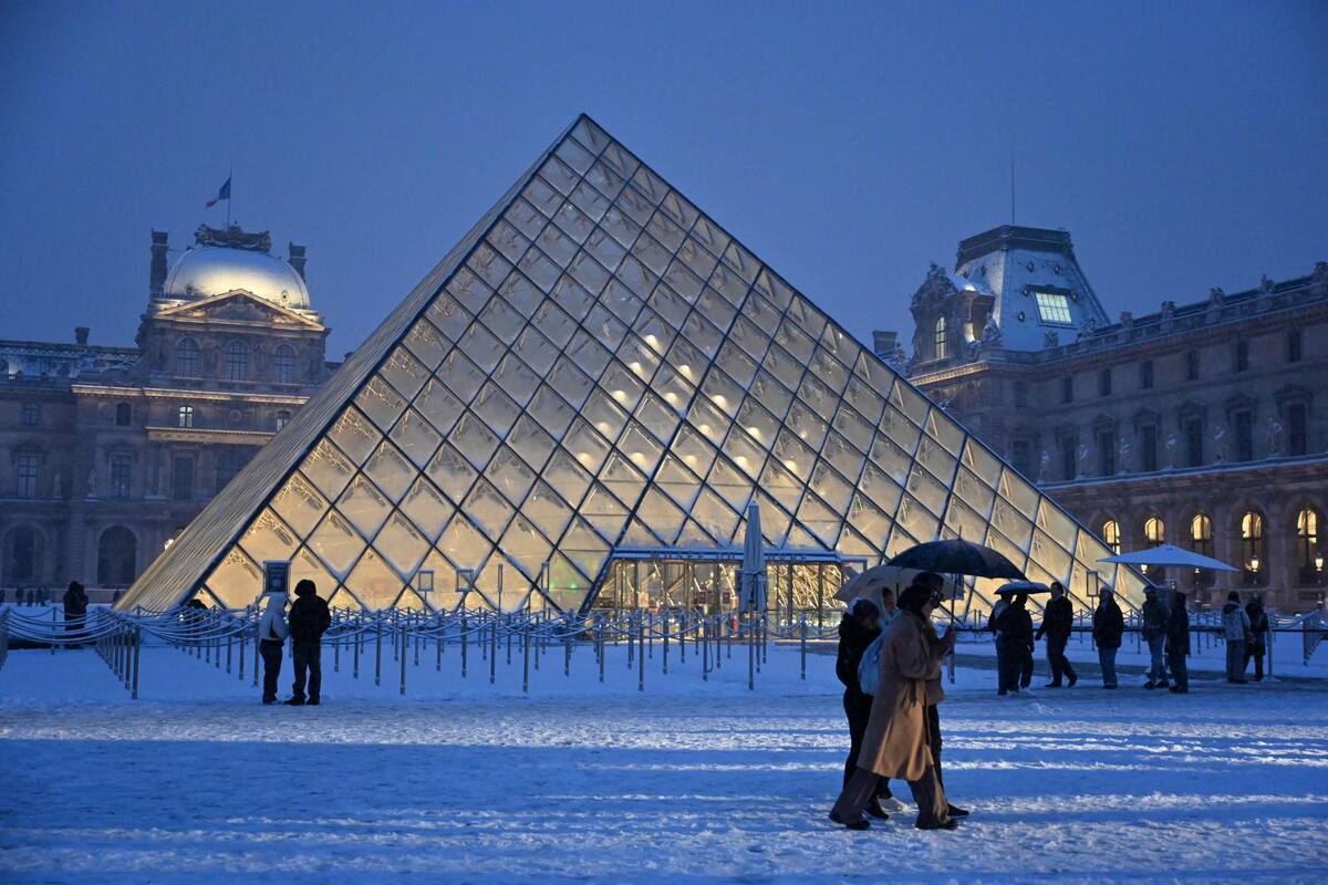 Una vista del museo del Louvre