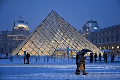 Una vista del museo del Louvre