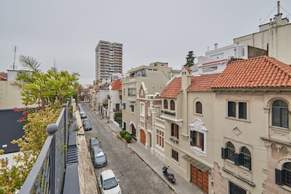 Una vista del pasaje Malasia, el más europeo de la ciudad