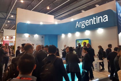 Una vista del stand argentino en el Congreso Mundial de Móviles 2018, donde unas treinta empresas nacionales mostraron sus productos y servicios