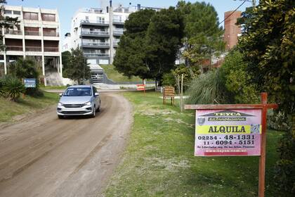 Una vivienda para ocho personas y con piscina se ofrece desde U$S 6500 la quincena de enero en Cariló