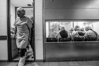 Unas 450 personas de diferentes localidades de Salta fueron operadas de cataratas durante cuatro días por un equipo de 50 profesionales en el Hospital materno infantil