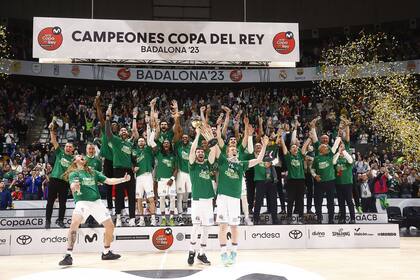 Unicaja igualó lo hecho por Joventut hace 70 años: ganó la Copa del Rey eliminando a Barcelona y Real Madrid