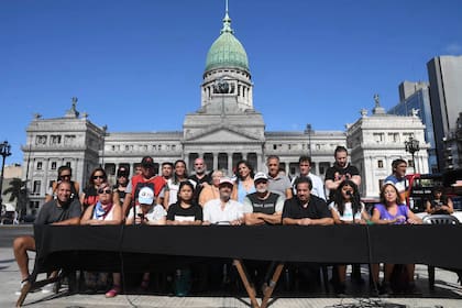 Unidad Piquetera, asambleas populares y el "sindicalismo combativo" en la Plaza del Congreso