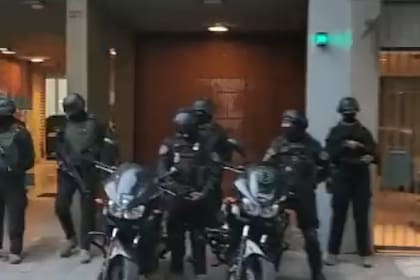 Unidades especiales participaron de la captura en Belgrano de Lucas Herrera, conocido como Maluma y sindicado jefe narco