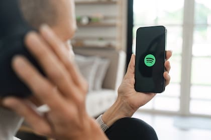 Universal y Merlin están trabajando con Spotify para lanzar su función de remix mediante inteligencia artificial