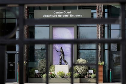 Uno de los accesos a las canchas del All England Lawn Tennis Club (AELTC), donde se juega Wimbledon, el tradicional Grand Slam sobre césped que ha sido cancelado.