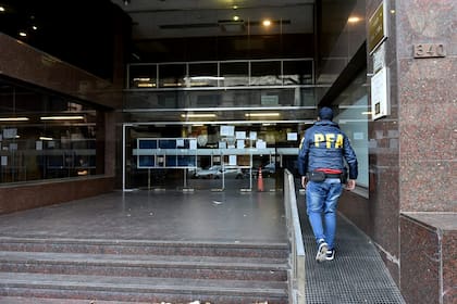 Uno de los allanamientos se hizo en el edificio de los tribunales de San Isidro