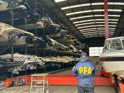 Uno de los allanamientos se hizo en una guardería de embarcaciones