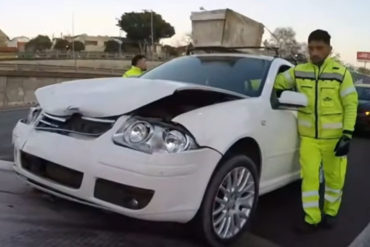 Uno de los autos involucrados en el choque múltiple de Panamericana