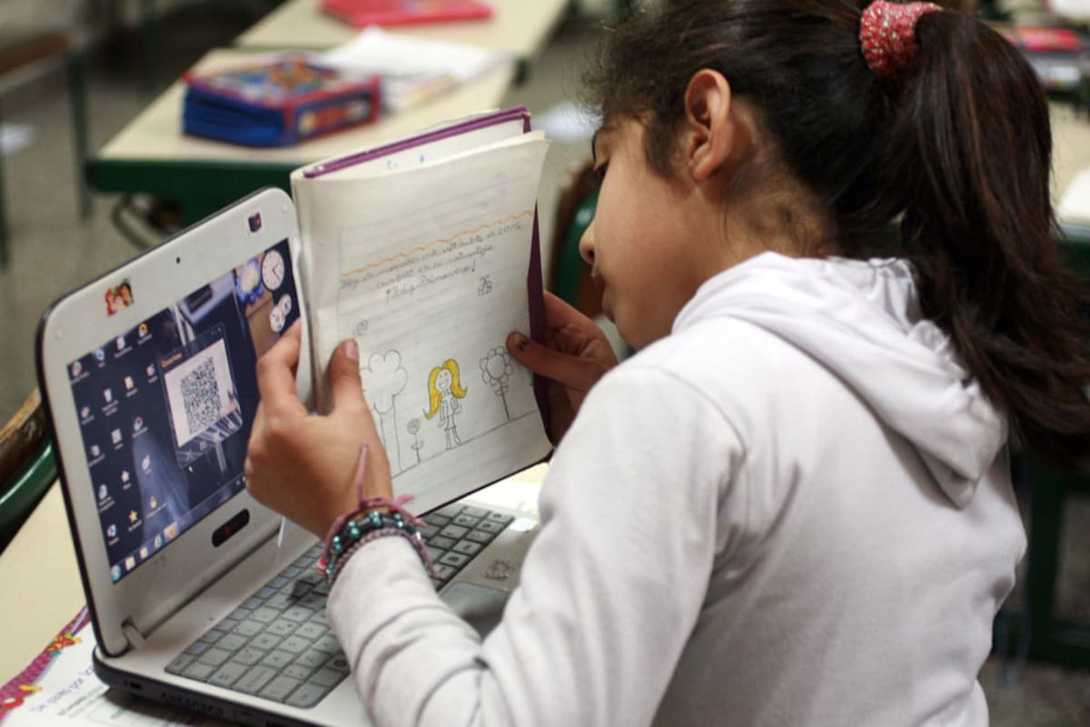Uno de los beneficios de la jornada extendida es que permite a los alumnos aprovechar más las nuevas tecnologías en el aula y aprender inglés