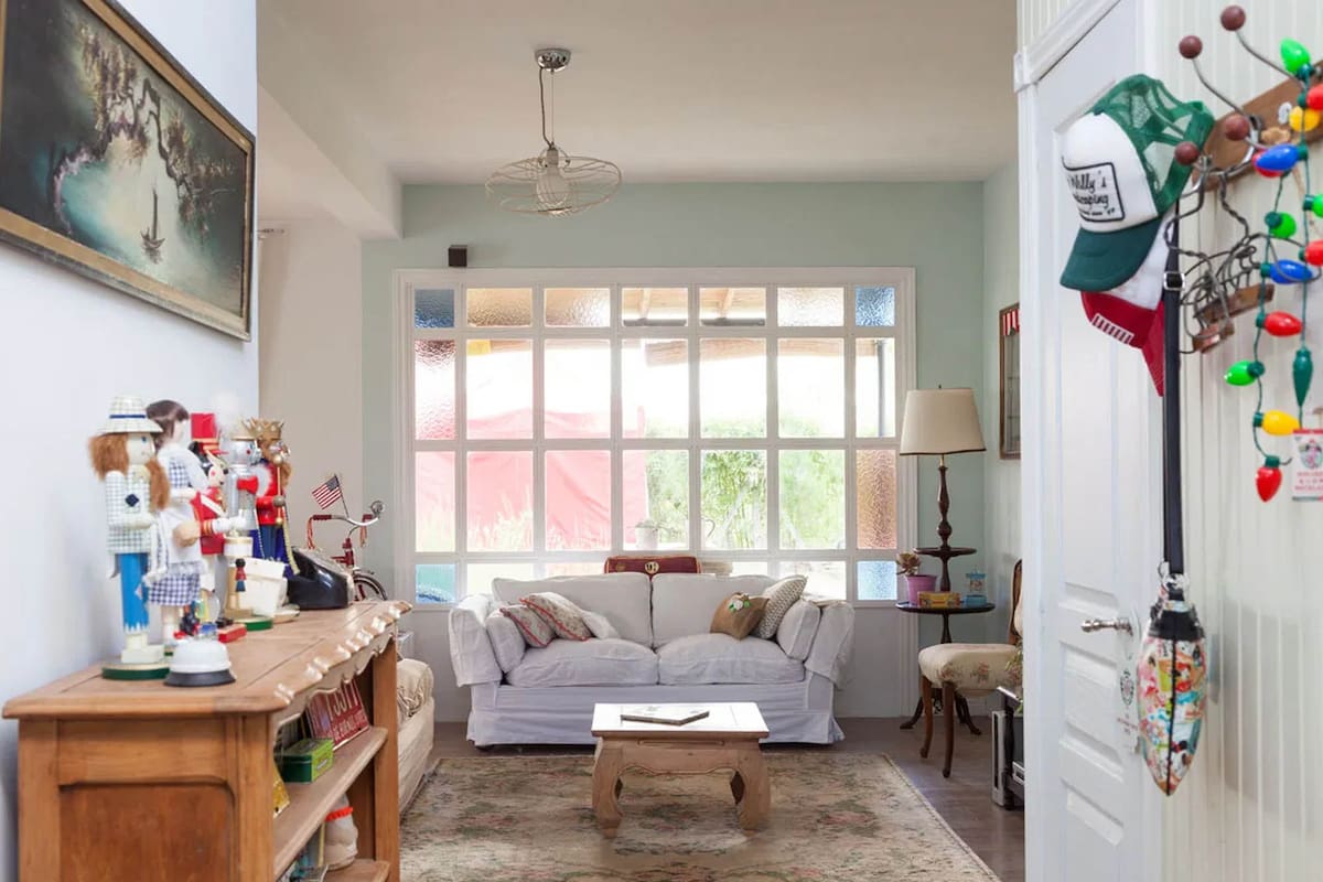 Uno de los cálidos ambientes que se pueden ver en la web de Casa Chaucha.