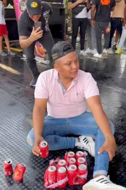 Uno de los concursantes se rindió
Foto: Twitter: @soypequenojuan