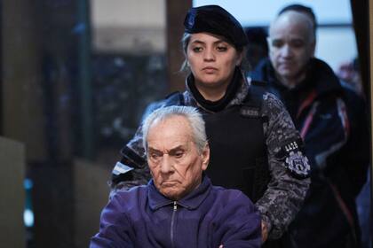 Uno de los curas acusado de abusos