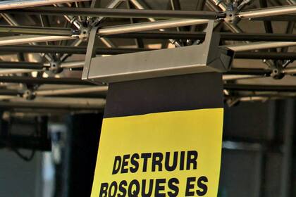 Uno de los dispositivos que desplegó el mensaje de Greenpeace
