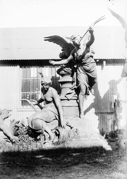 Uno de los dos grupos de La Agricultura que tuvo el Pabellón Argentino