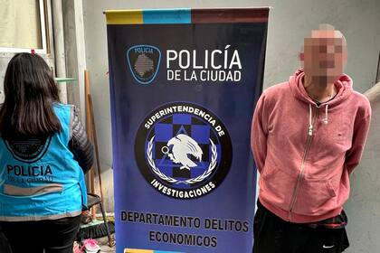 Uno de los dos sospechosos detenidos