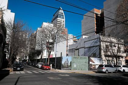 Uno de los edificios en construcción de la zona, en Amenábar 3892