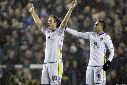 Uno de los héroes del ascenso de Leeds de tercera a segunda división, Luciano Becchio