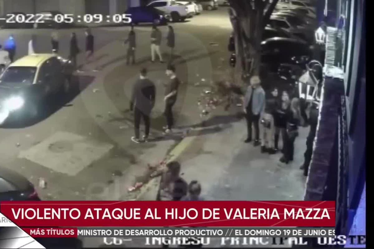 Uno de los hijos de Valeria Mazza fue brutalmente agredido a la salida de un boliche en Rosario