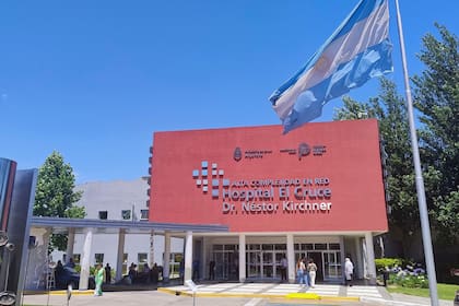 Uno de los hospitales a los que se le reclama la deuda es El Cruce Dr. Néstor Kirchner, de Florencio Varela