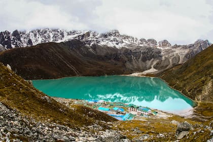 Uno de los Lagos Gokyo en Nepal