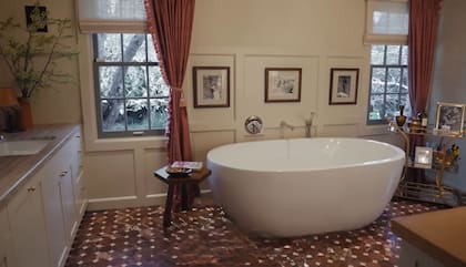 Uno de los mayores atractivos de la casa radica en su diseño interior (imagen tomada de video creado por Architectural Digest,)