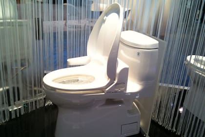 Uno de los modelos de la linea Washlet de Toto, una compañía japonesa especializada en inodoros tecnológicos